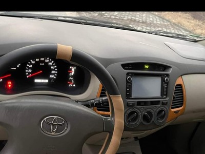 Chính chủ cần bán xe INNOVA bản 2009g số sàn. 5