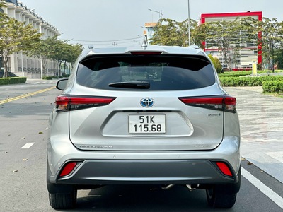 Bán Toyota Highlander Limited Hybrid 2021 full kịch đồ, màu bạc 12