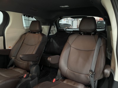 Toyota Sienna Limited Platinum Hybrid 2022 Đủ màu, xe đã qua sử dụng giá tốt 18