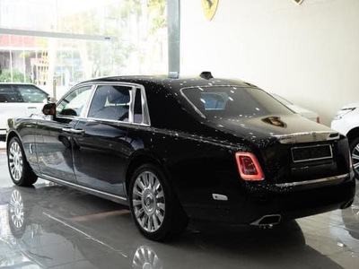 Rolls-Royce Phantom EWB 2022, mới 100, giao ngay 11
