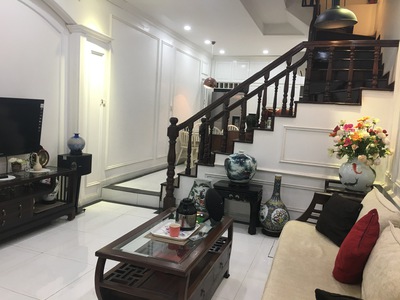 Bán nhà mặt ngõ 41 thái hà, dt 60m2 nhà 4 tầng mới đẹp nội thất sang trọng, giá 8,8 tỷ 0
