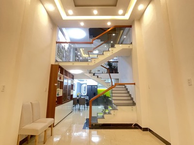 Cần bán nhà 3 tầng mặt tiền Lê Độ Thanh Khê ĐN-Vị trí kinh doanh đỉnh-Hơn 8 tỷ 0