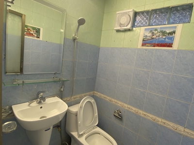 Nhà 4 tầng Phố Phạm Huy Thông Ba Đình dt 55m view hồ caffe, hàng ăn 1