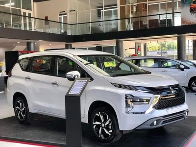 Mitsubishi Xpander - đủ màu- ưu đãi khủng- khuyến mãi xã giá xã kho - xe giao ngay 2