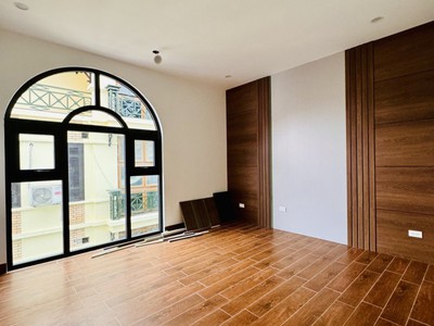 Bán nhà Hoàng Quốc Việt, Cầu Giấy. 44/65m2  5 tầng  MT 4.5m  TM  giá 16.85 tỷ 1