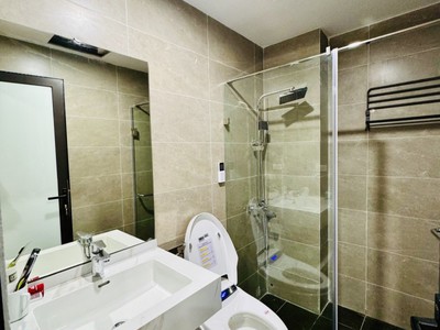 Bán nhà Hoàng Quốc Việt, Cầu Giấy. 44/65m2  5 tầng  MT 4.5m  TM  giá 16.85 tỷ 6