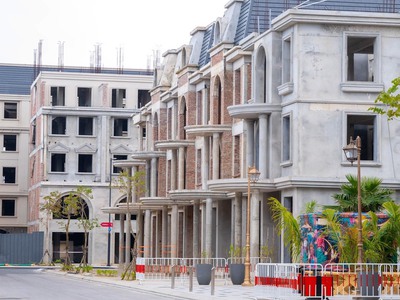 Cho thuê mặt bằng Shophouse 5,5 tầng MT Võ nguyên Giáp QB miễn phí 2 năm -Hộ trợ 100tr nôi thất 0