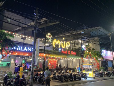 Q. tân phú   sang rẻ quán nhà hàng   beer dj quy mô   múp food   beer, dtsd gần 600 m2, liên hệ : 2