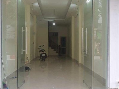 Cho thuê mặt bằng kinh doanh   không kinh doanh dịch vụ ăn uống  - địa chỉ: tại 122 vạn phúc hà 0