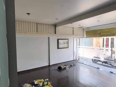 Chính chủ nhà cho thuê mặt tiền quận 3 , trần văn đang , phường 9 , gần ga sài gòn 1