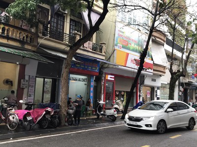 Cần bán gấp nhà 2,5 tầng mặt phố Quang Trung kinh doanh sầm uất chỉ 8,4 tỷ 0