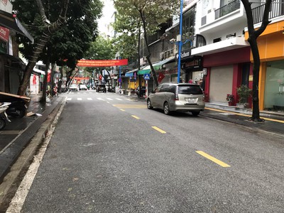Cần bán gấp nhà 2,5 tầng mặt phố Quang Trung kinh doanh sầm uất chỉ 8,4 tỷ 2