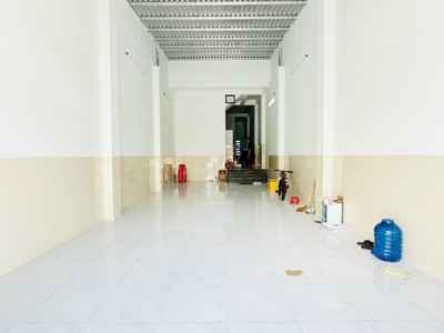 628  nhà chỉ 12 triệu / tháng   cho thuê nhà mặt tiền kinh doanh . đường nguyễn văn cừ nối dài 3