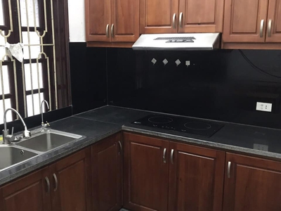 Cho thuê nhà trong ngõ thịnh quang - dđ. dt 35m - 4tầng - giá 15tr 2