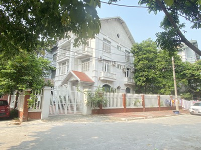 Cho thuê nhà 8 phòng khép kín tại từ sơn, bắc ninh - mb 230m2 3 tầng 0