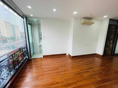 Siêu vip mặt phố nguyễn văn cừ 45m,6tầng,2mt rộng kd bất chấp,nhỉnh 18 tỷ 4