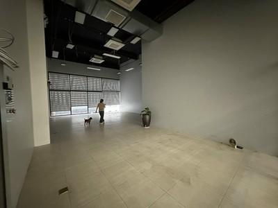 Mặt bằng đẹp- giá tốt - cần cho thuê gấp mặt bằng tại r9 tttm huyndai hillstate hà đông 1