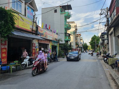 Cần tuyển nhân viên phụ gội đầu chưa biết được hướng dẫn có chỗ ăn ở 985