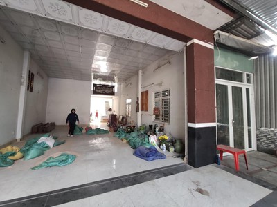 Bán nhà mặt tiền  cấp 4 nguyễn cửu phú bình chánh dt6.5 x 32 m chỉ nhỉnh 46  triệu/ 1 m2. 1