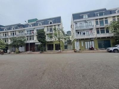 Bán nhà văn phú 80m2 4,5t chỉ hơn 10 tỷ trục chính ô tô kinh doanh vỉa hè 0