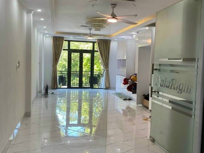 Bán nhà vườn park city, lê trọng tấn dt 120m2, 4t, mt 6m, giá bán 24.5 tỷ. 0