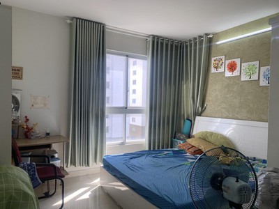 Định cư bán gấp căn hộ đường nguyễn văn linh chỉ có 2,75 tỷ nhà đẹp tặng full nội thất 105m2 , mua 0