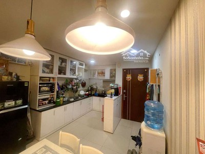 Định cư bán gấp căn hộ đường nguyễn văn linh chỉ có 2,75 tỷ nhà đẹp tặng full nội thất 105m2 , mua 2