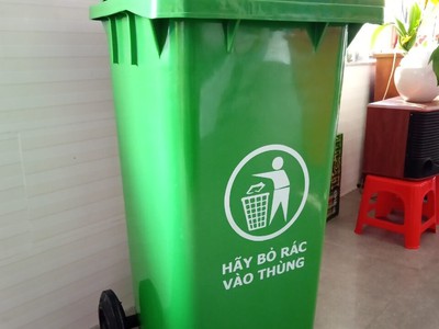 Giá thùng rác công cộng 120 lít tại  tphcm - giao hàng miễn phí 3