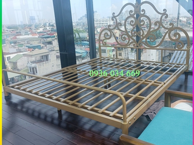 Giường sắt tại Hà Nội 6