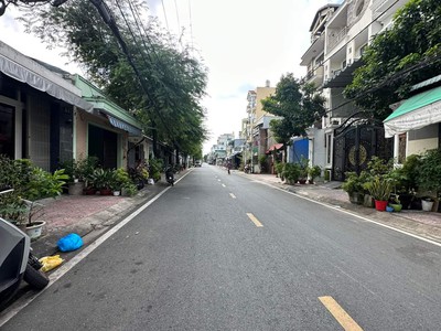 Mặt tiền kinh doanh  đường tùng thiện vương 12m - 4,5 x 13,7  - tiện xây mới - giá cực tốt 2