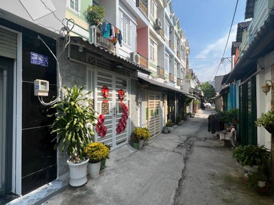 Bán nhà mới 2 lầu có 5 phòng ngủ khu dân cư 2266 huỳnh tấn phát, nhà bè. 4