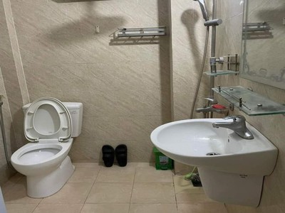 Cần cho thuê nhà nguyên căn tại số 26 ngách 23 ngõ thịnh hào 2 tôn đức thắng 4