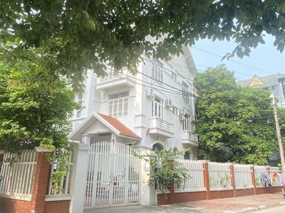 Cho thuê nhà nguyên căn villa 9 phòng khép kín tại tp từ sơn bắc ninh 2