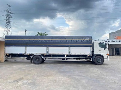 Hino 8 tấn thùng dài 10m 3