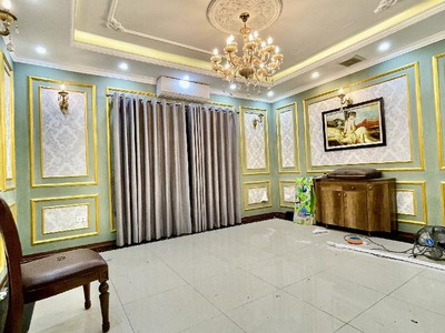 Hàng hiếm- mặt phố cổ - nhà đẹp- dt rộng - mt lớn - 6 tầng thang máy - chỉ 600tr/m2. 0