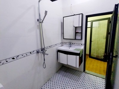 Chính Chủ Cho Thuê Nhà Ngõ Cầu Đất Lô Góc Mới Đẹp Giá Rẻ Về Ở Ngay: 1