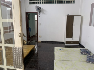 Chính chủ cho thuê phòng lớn  gần như nguyên 1 tầng 6