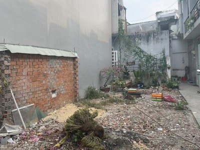 Cần tuyển nhân viên phụ gội đầu chưa biết được hướng dẫn có chỗ ăn ở 8803