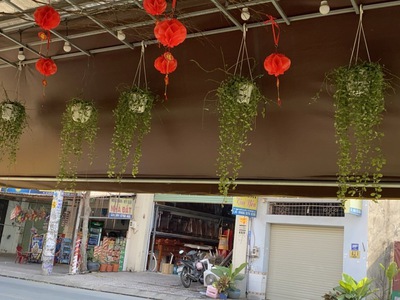 Cần tuyển nhân viên phụ gội đầu chưa biết được hướng dẫn có chỗ ăn ở 8773