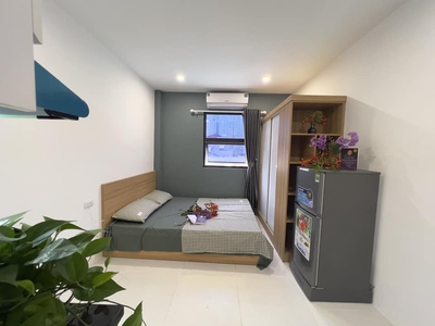 Cần tuyển nhân viên phụ gội đầu chưa biết được hướng dẫn có chỗ ăn ở 8677