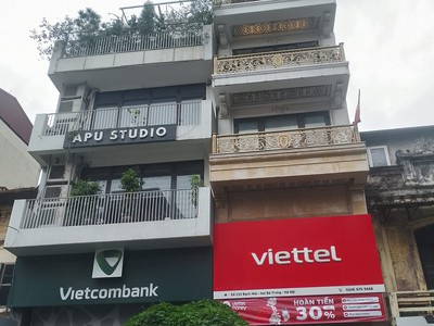 Cần tuyển nhân viên phụ gội đầu chưa biết được hướng dẫn có chỗ ăn ở 8422