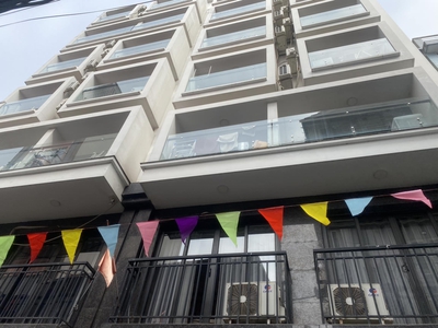 Cần tuyển nhân viên phụ gội đầu chưa biết được hướng dẫn có chỗ ăn ở 8449