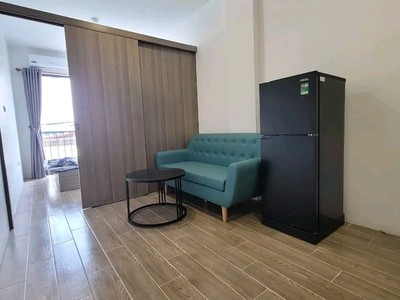 Cần tuyển nhân viên phụ gội đầu chưa biết được hướng dẫn có chỗ ăn ở 8632