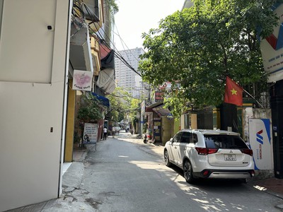 Cần tuyển nhân viên phụ gội đầu chưa biết được hướng dẫn có chỗ ăn ở 8633