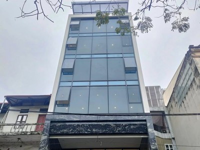 Cần tuyển nhân viên phụ gội đầu chưa biết được hướng dẫn có chỗ ăn ở 8576