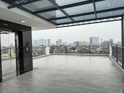 Cần tuyển nhân viên phụ gội đầu chưa biết được hướng dẫn có chỗ ăn ở 8578