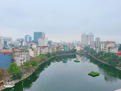 Cần tuyển nhân viên phụ gội đầu chưa biết được hướng dẫn có chỗ ăn ở 8572