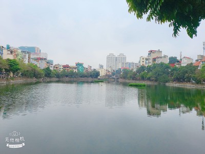 Cần tuyển nhân viên phụ gội đầu chưa biết được hướng dẫn có chỗ ăn ở 8573