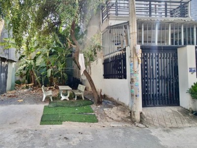 Bán đất chính chủ hẻm 47 đường trường lưu, p.long trường, q9. 4