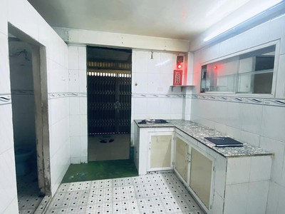 Cần tuyển nhân viên phụ gội đầu chưa biết được hướng dẫn có chỗ ăn ở 8761